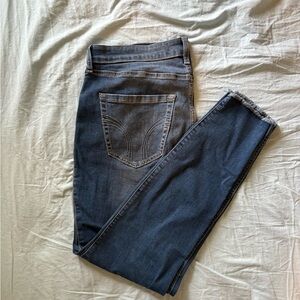 Curvy High-Rise Skinny Jeans